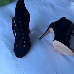Elegant Black Velvet Lace-Up Women's Heels